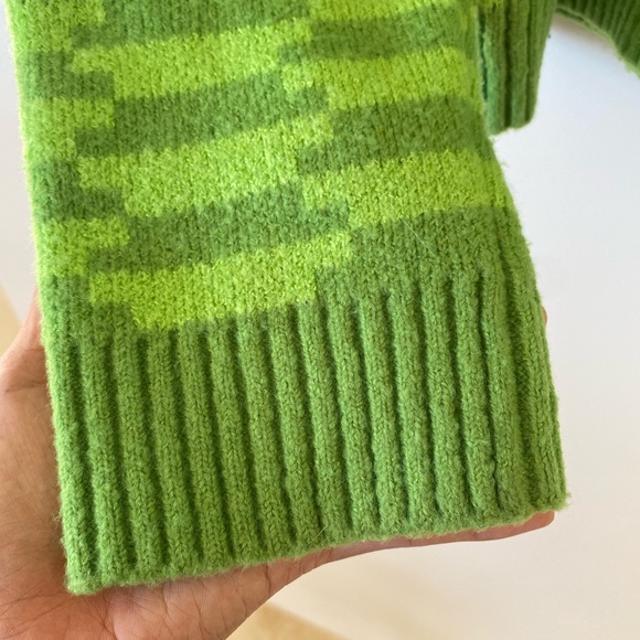 Lisa Says Gah Stripped Green Fun Scoop Neck Sweater Size M - Picture 2 of 7